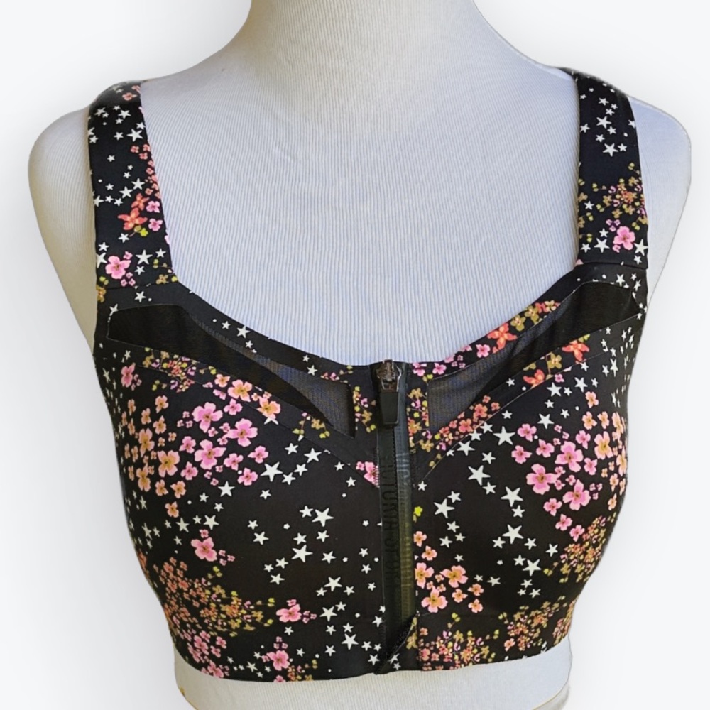 Goth Black Star Floral Incredible Knockout Ultra Max Front-Close Sports Bra~ 34D